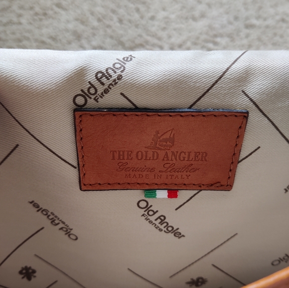 NEW The Old Angler Leather Messenger Bag - Picture 7 of 10